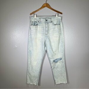 American eagle light wash distressed raw hem denim mom jeans high rise 12R